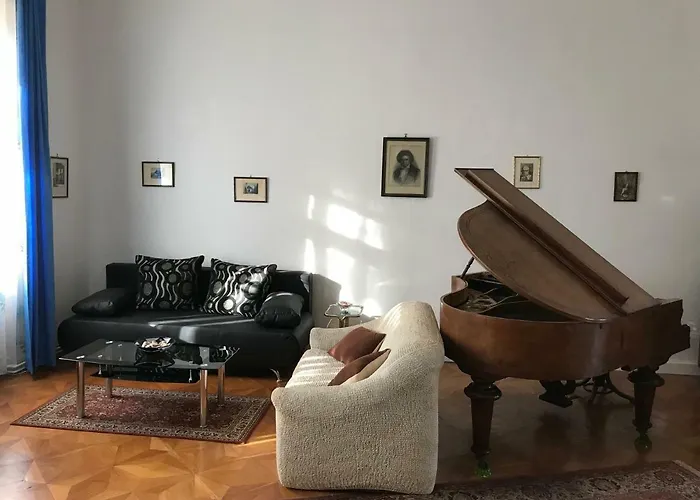 Apartman 88m² Grosses Im 1. Stock Bécs